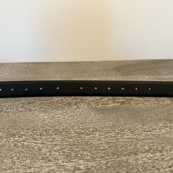 Louis Vuitton leather belt - Picture 8 of 8